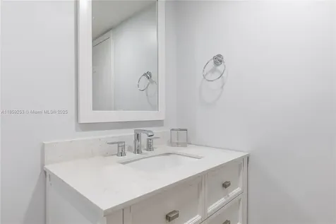 1110 SW 125th Avenue Pembroke Pines FL 33027
