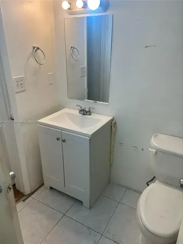 2175 NE 170th Street North Miami Beach FL 33162