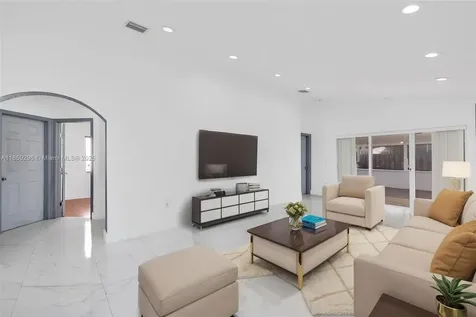 8711 SW 214th Street Cutler Bay FL 33189