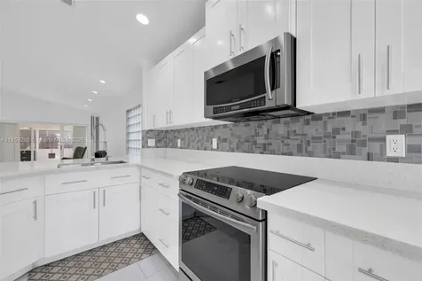 8711 SW 214th Street Cutler Bay FL 33189