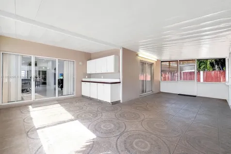 8711 SW 214th Street Cutler Bay FL 33189