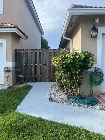 8711 SW 214th Street Cutler Bay FL 33189