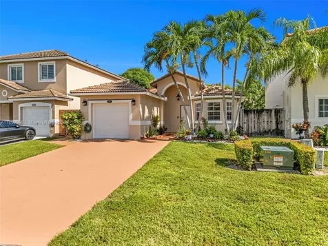 8711 SW 214th Street Cutler Bay FL 33189