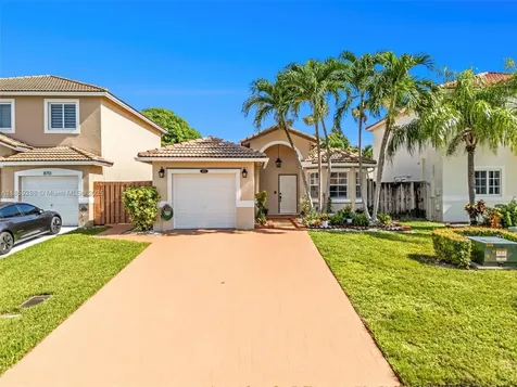 8711 SW 214th Street Cutler Bay FL 33189