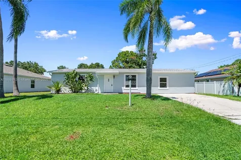 711 NW Riverside Drive Port St. Lucie FL 34983