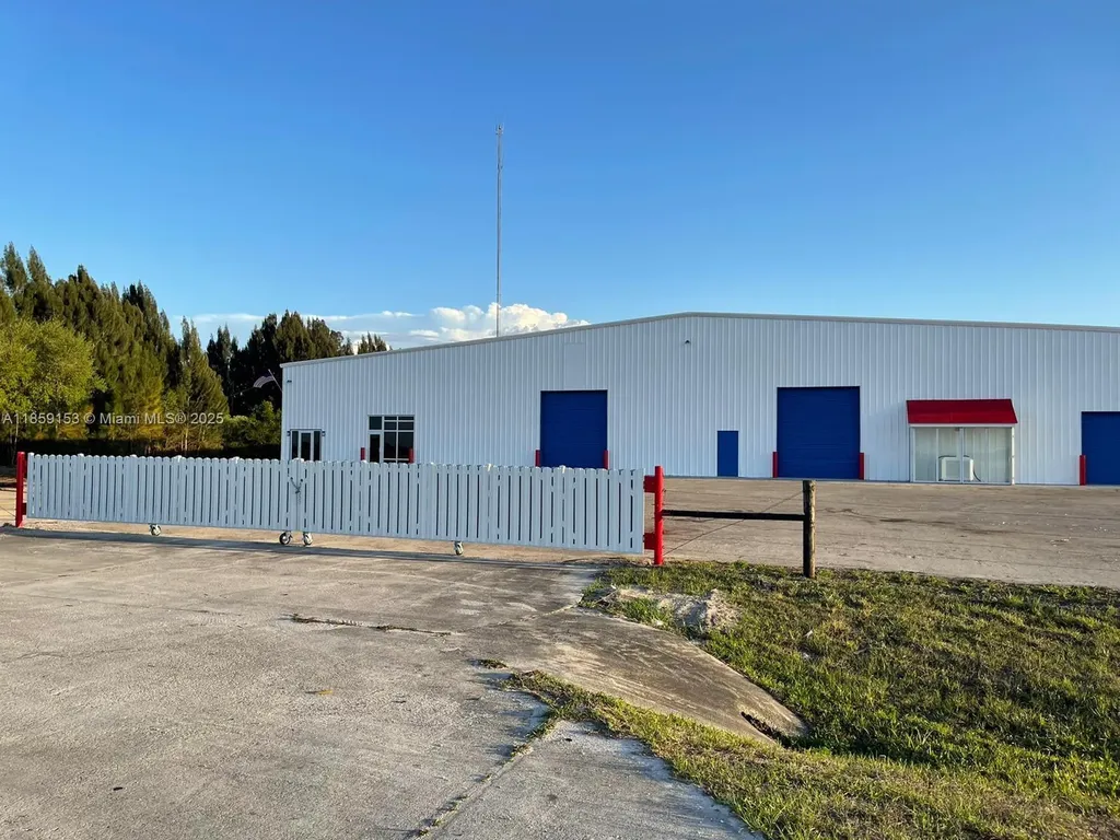 14961 Sr W78 Moore Haven FL 33471