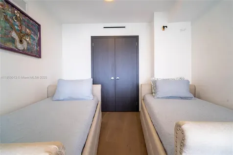 900 Bay Drive Miami Beach FL 33141