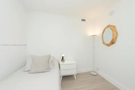 181 Crandon Boulevard Key Biscayne FL 33149