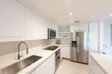 181 Crandon Boulevard Key Biscayne FL 33149