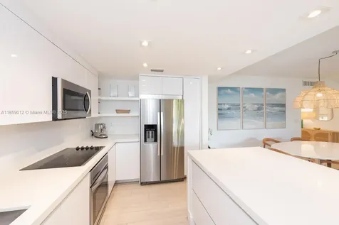 181 Crandon Boulevard Key Biscayne FL 33149