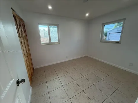 6218 Rodman Street Hollywood FL 33023