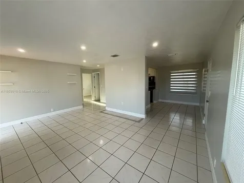 6218 Rodman Street Hollywood FL 33023