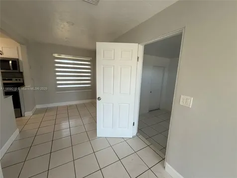 6218 Rodman Street Hollywood FL 33023