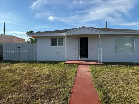 6218 Rodman Street Hollywood FL 33023