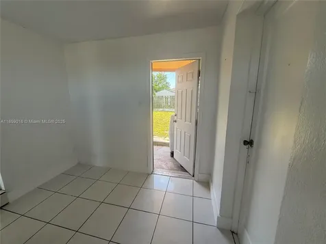 6218 Rodman Street Hollywood FL 33023