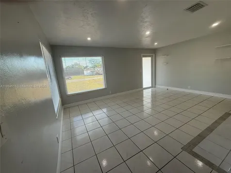 6218 Rodman Street Hollywood FL 33023