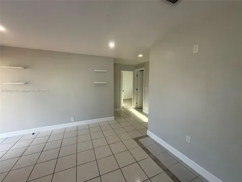 6218 Rodman Street Hollywood FL 33023