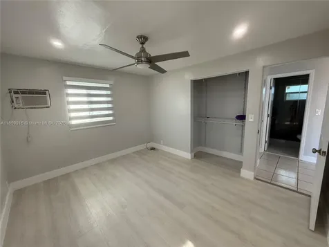 6218 Rodman Street Hollywood FL 33023