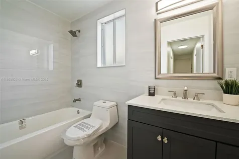 6221 NW 37th Terrace Virginia Gardens FL 33166