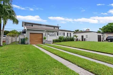 6221 NW 37th Terrace Virginia Gardens FL 33166