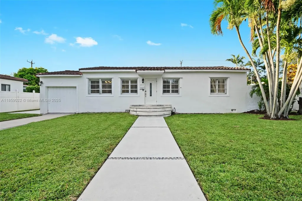 851 Swan Avenue Miami Springs FL 33166