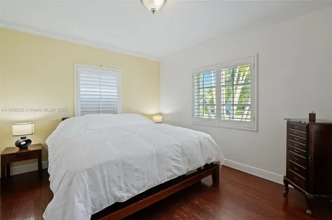 851 Swan Avenue Miami Springs FL 33166