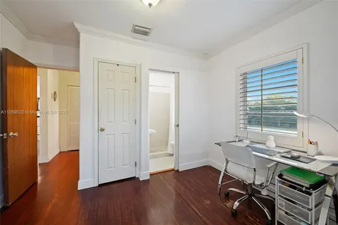 851 Swan Avenue Miami Springs FL 33166