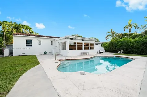 851 Swan Avenue Miami Springs FL 33166