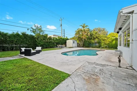 851 Swan Avenue Miami Springs FL 33166