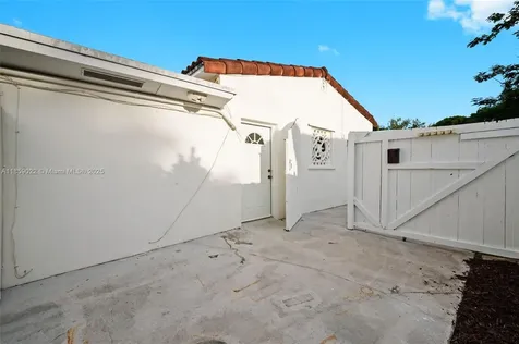 851 Swan Avenue Miami Springs FL 33166