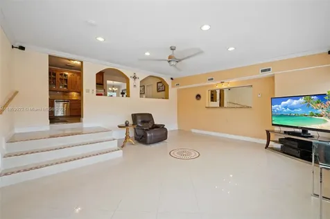 851 Swan Avenue Miami Springs FL 33166