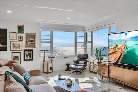 5255 Collins Avenue Miami Beach FL 33140