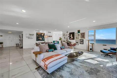 5255 Collins Avenue Miami Beach FL 33140