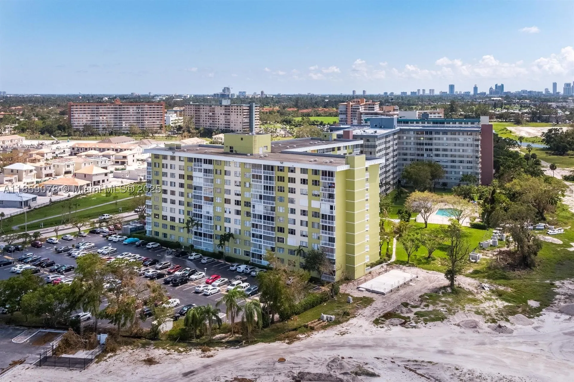4400 Hillcrest Drive Hollywood FL 33021