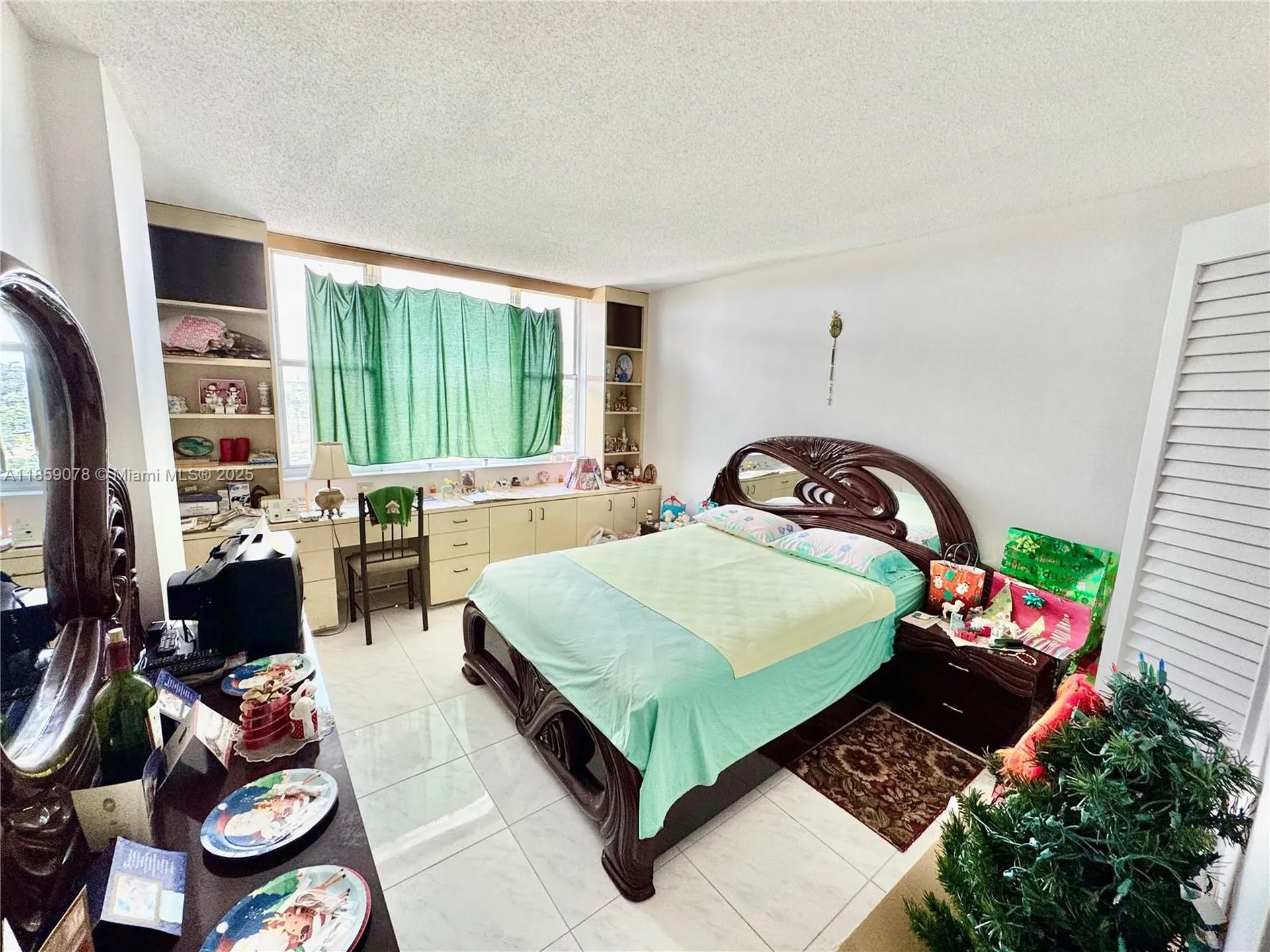 4400 Hillcrest Drive Hollywood FL 33021