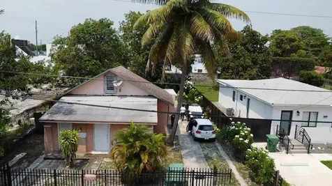 683 NW 30th Street Miami FL 33127