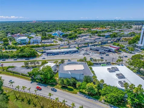 9855 S Dixie Highway Pinecrest FL 33156