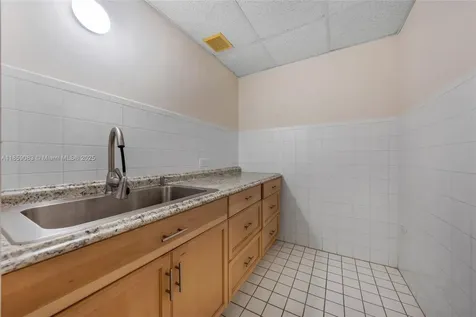 9855 S Dixie Highway Pinecrest FL 33156
