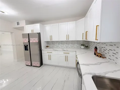 2339 NW 13th Street Fort Lauderdale FL 33311