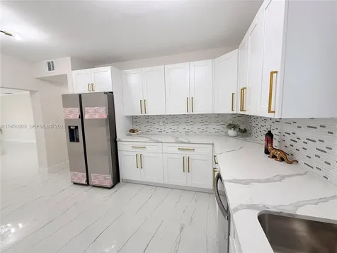 2339 NW 13th Street Fort Lauderdale FL 33311