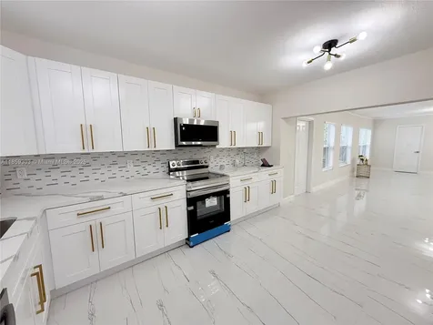 2339 NW 13th Street Fort Lauderdale FL 33311