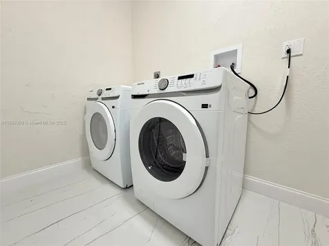 2339 NW 13th Street Fort Lauderdale FL 33311