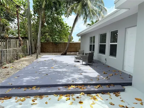 2339 NW 13th Street Fort Lauderdale FL 33311