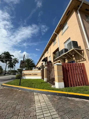 17415 NW 75th Place Hialeah FL 33015