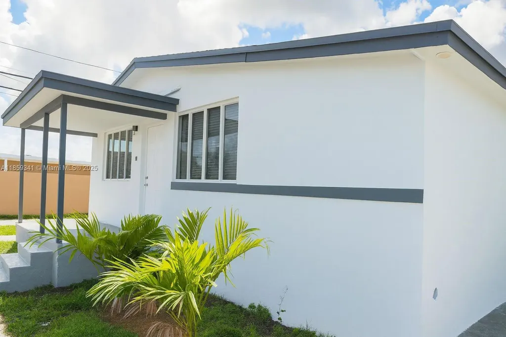 320 W 13th Street Hialeah FL 33010