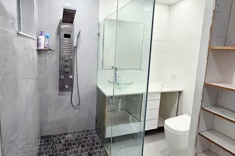 320 W 13th Street Hialeah FL 33010