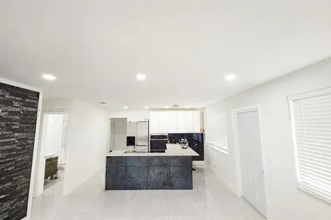 320 W 13th Street Hialeah FL 33010