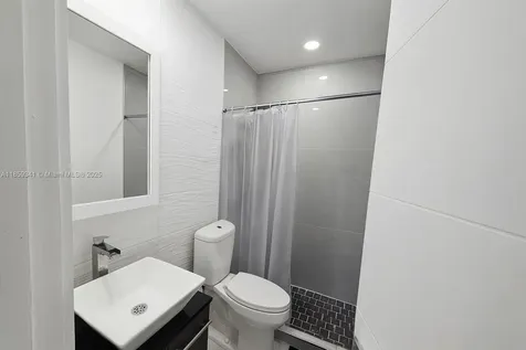 320 W 13th Street Hialeah FL 33010