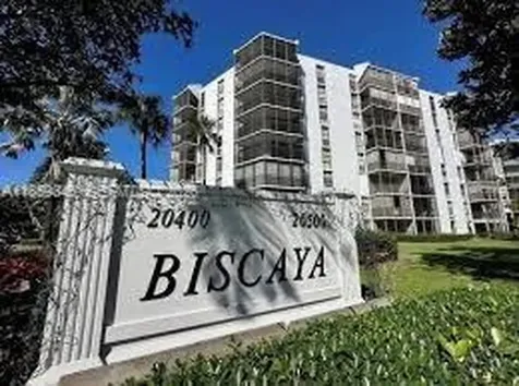20500 W Country Club Drive Aventura FL 33180