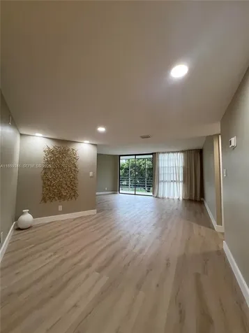 20500 W Country Club Drive Aventura FL 33180